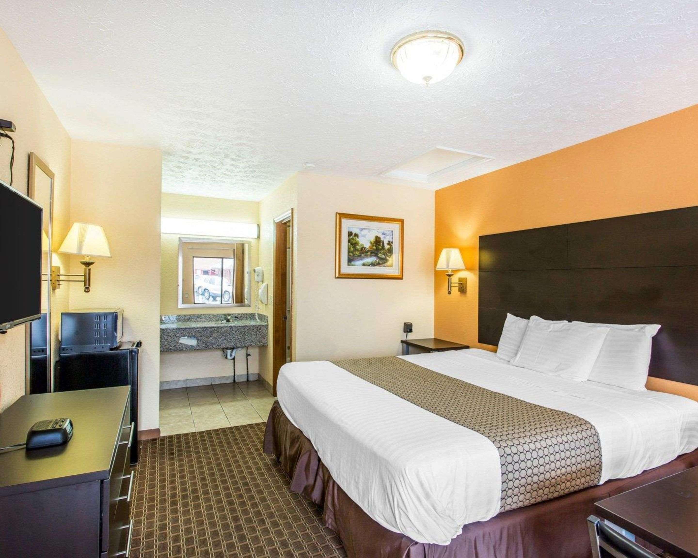 Econo Lodge Nashville North - Opryland Ngoại thất bức ảnh