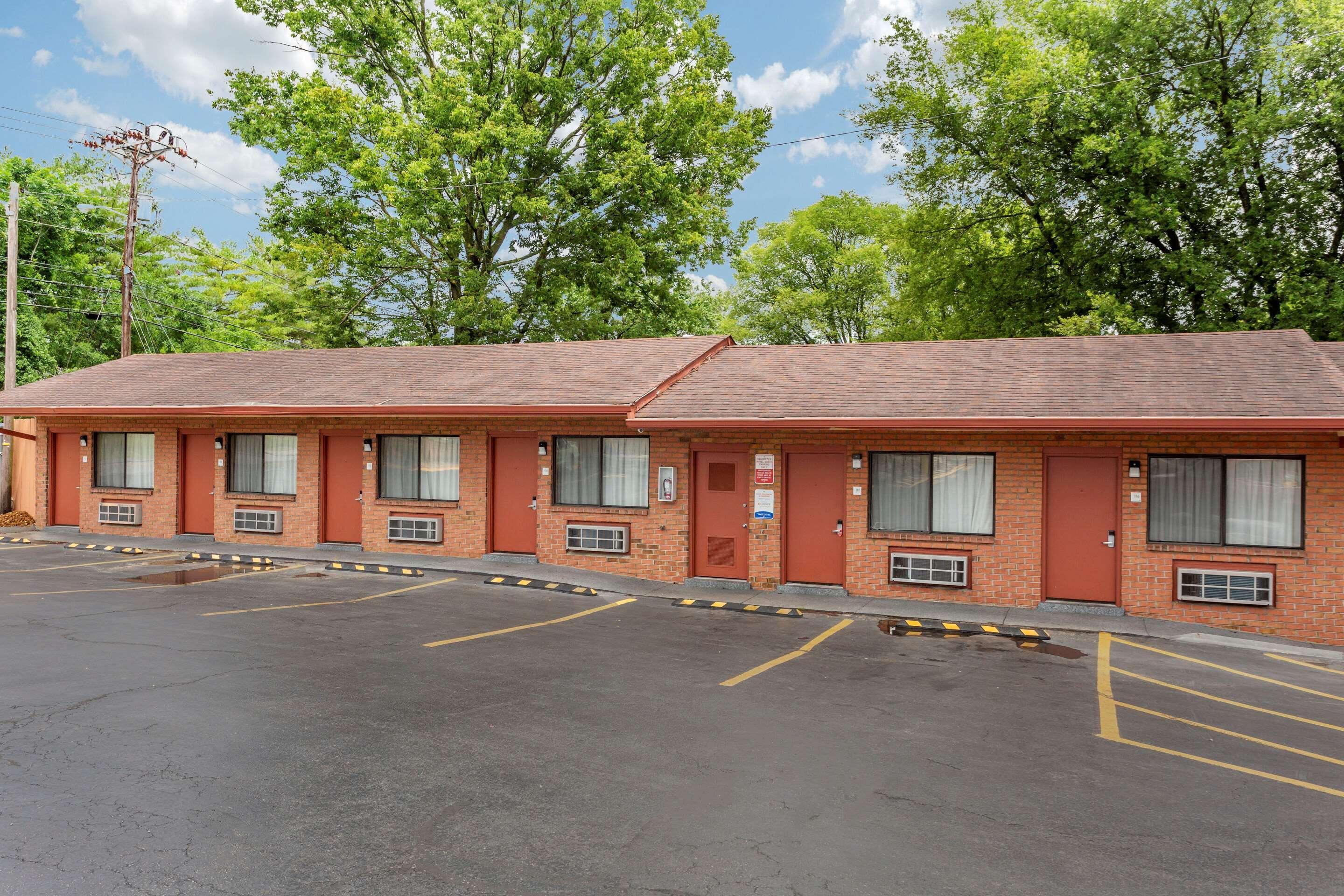 Econo Lodge Nashville North - Opryland Ngoại thất bức ảnh